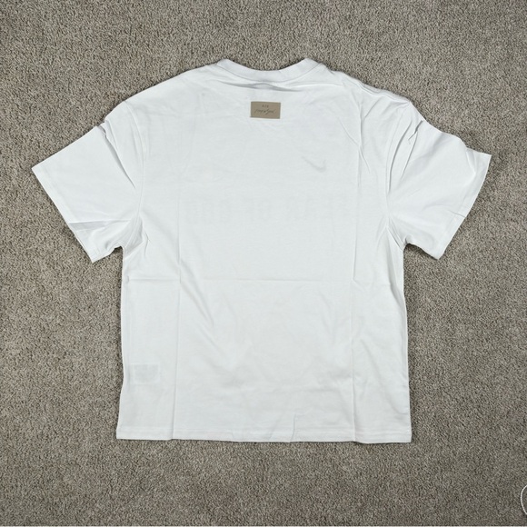 FEAR OF GOD X NIKE T SHIRT MEDIUM - Picture 2 of 6